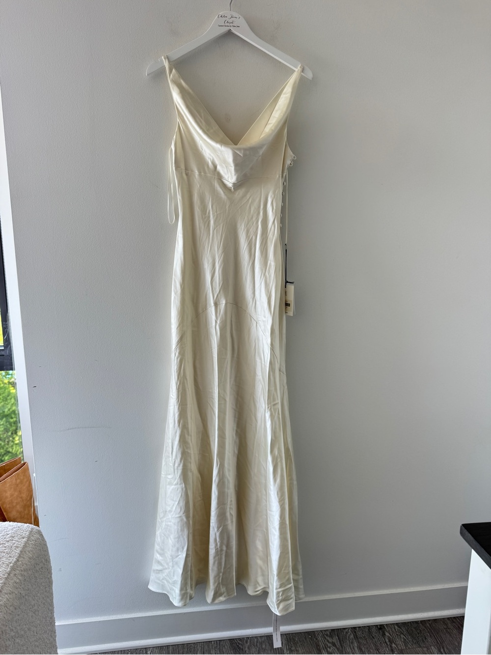 REFORMATION Ceres Silk Dress in Ivory 6 - Picture 3 of 10